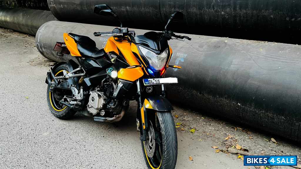 Yellow And Black Bajaj Pulsar 200 NS