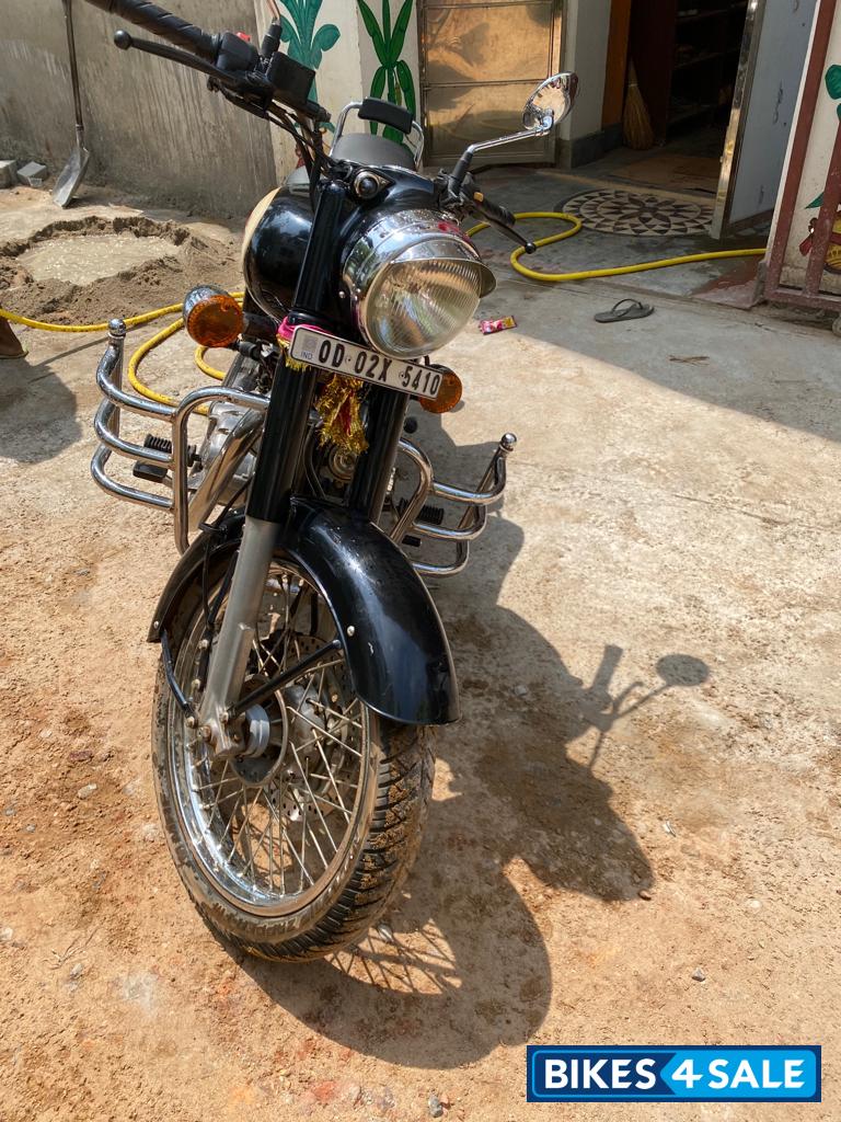Black Royal Enfield Classic 350