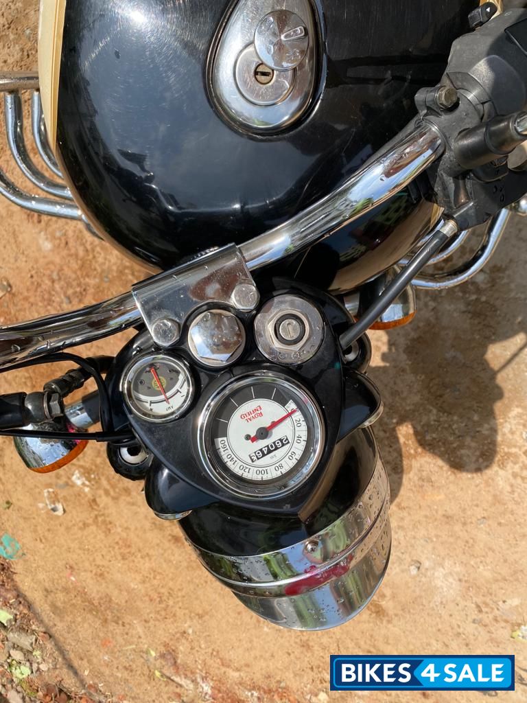 Black Royal Enfield Classic 350
