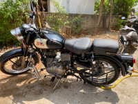 Black Royal Enfield Classic 350