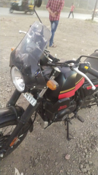 Blazing Black Royal Enfield Scram 411