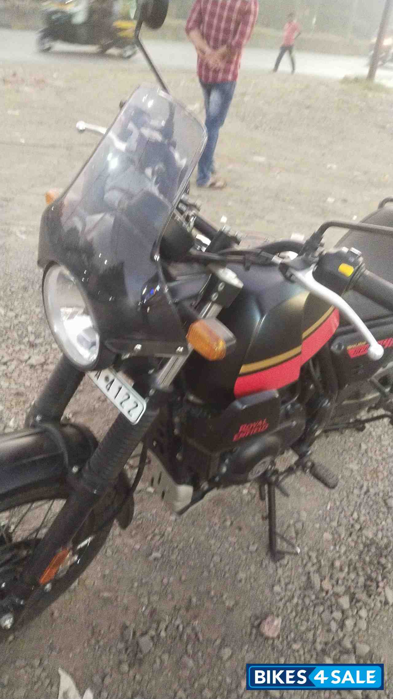 Blazing Black Royal Enfield Scram 411