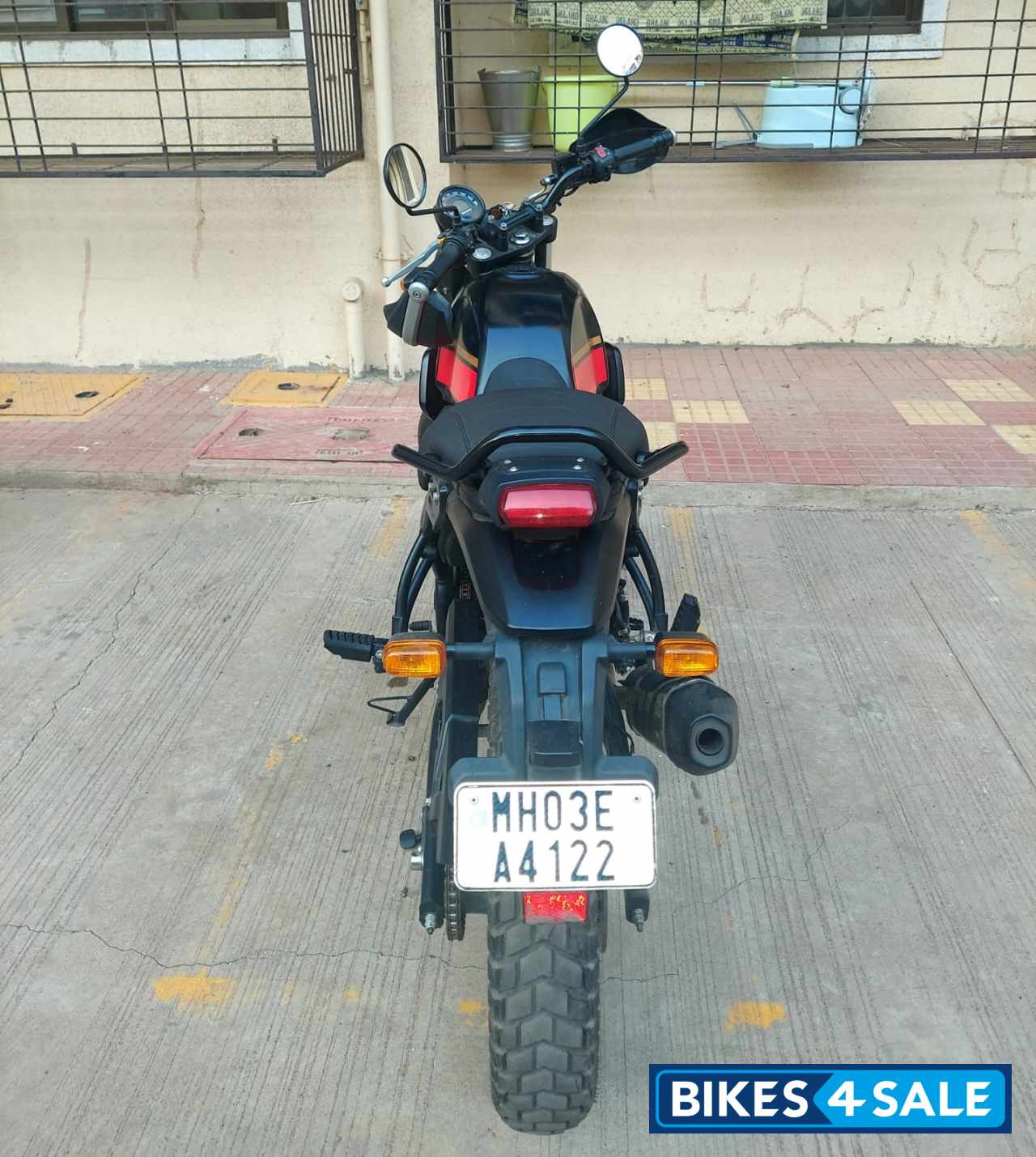 Blazing Black Royal Enfield Scram 411