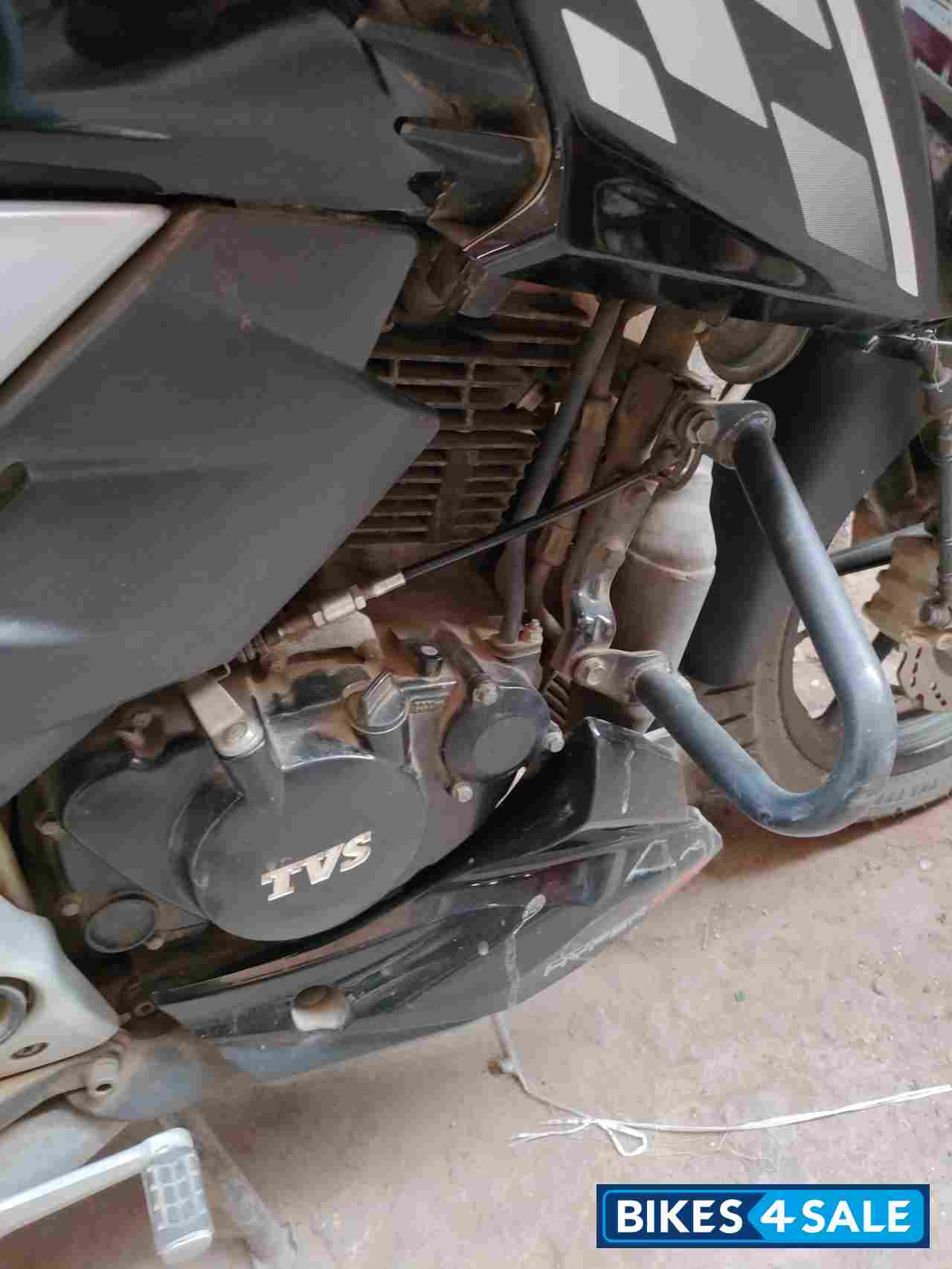 TVS Apache RTR 160 4V TVS Apache RTR 160 4V