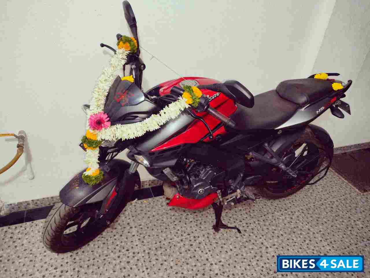 Red, Black Bajaj Pulsar NS200 Red, Black Bajaj Pulsar NS200