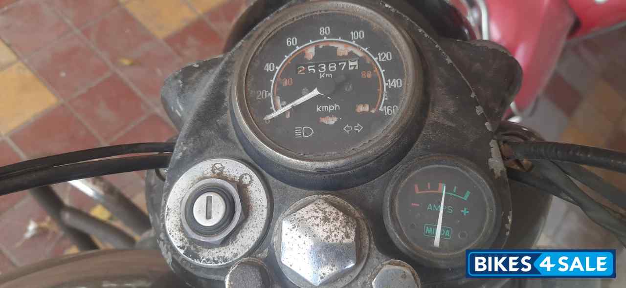 Black Royal Enfield Bullet Standard 350