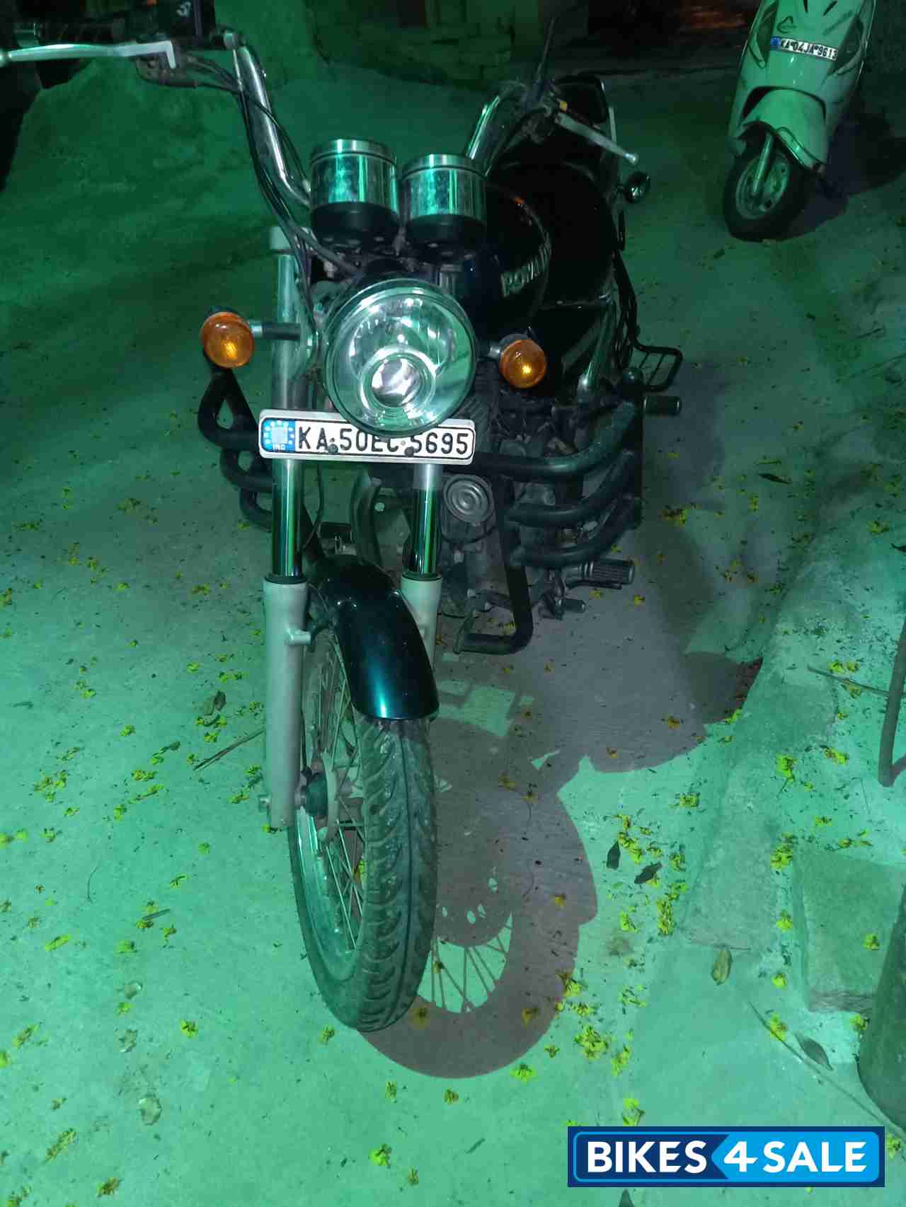 Royal Enfield Thunderbird 350