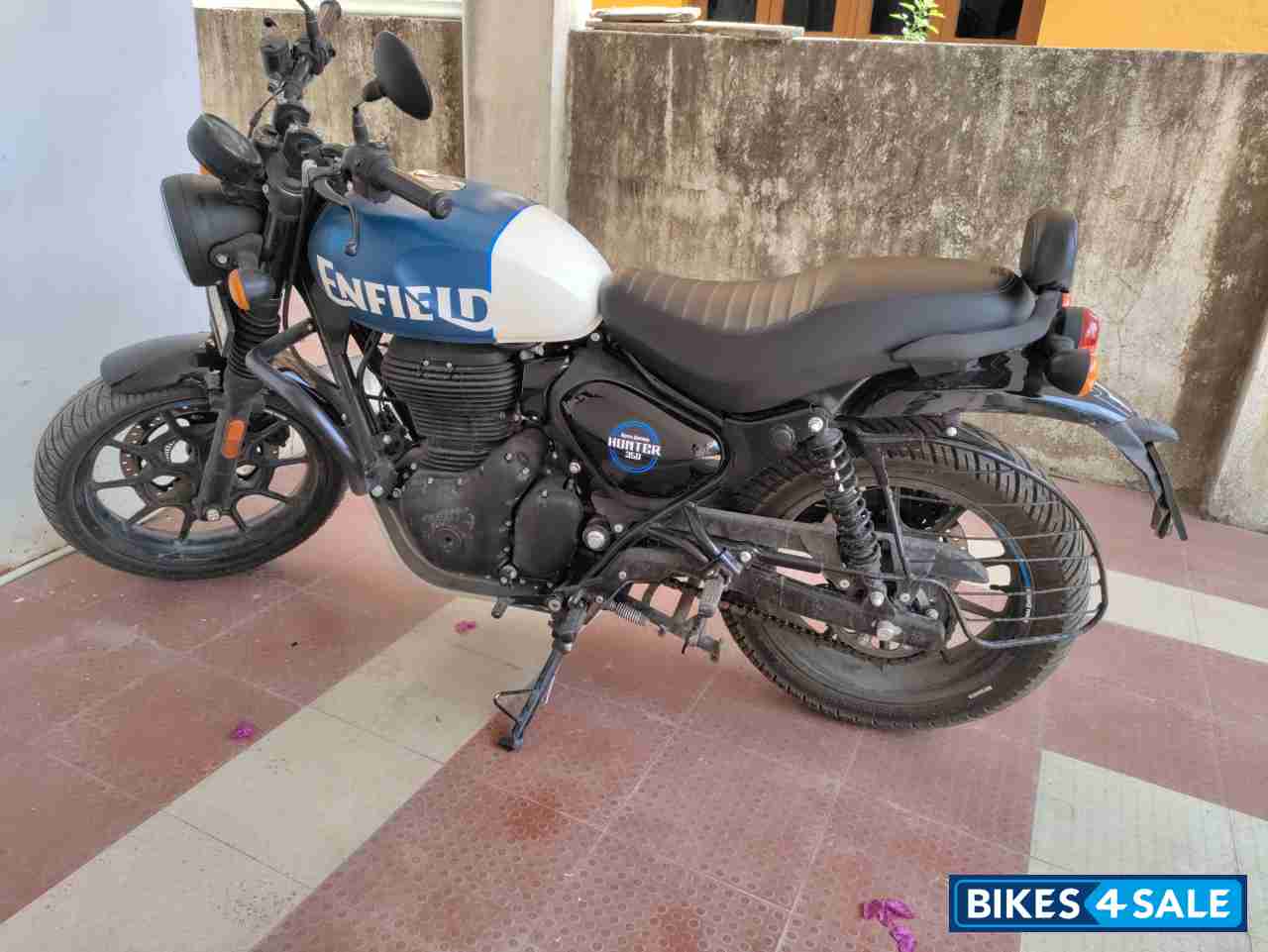 Royal Enfield Hunter 350 Retro