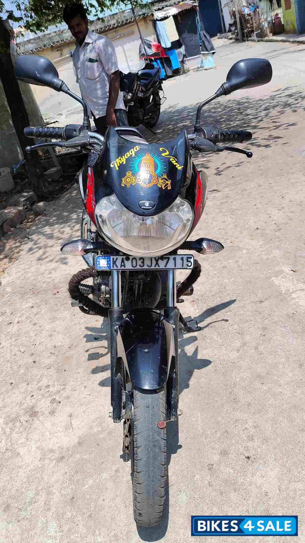 Red & Back Bajaj Discover 110 Red & Back Bajaj Discover 110