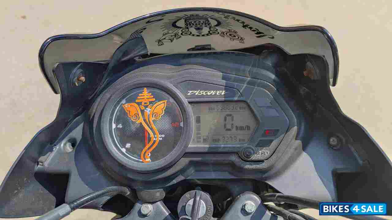 Red & Back Bajaj Discover 110 Red & Back Bajaj Discover 110