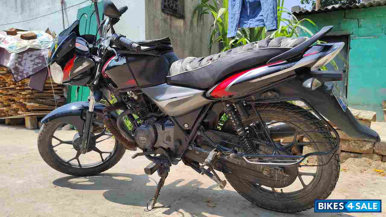 Red & Back Bajaj Discover 110 Red & Back Bajaj Discover 110