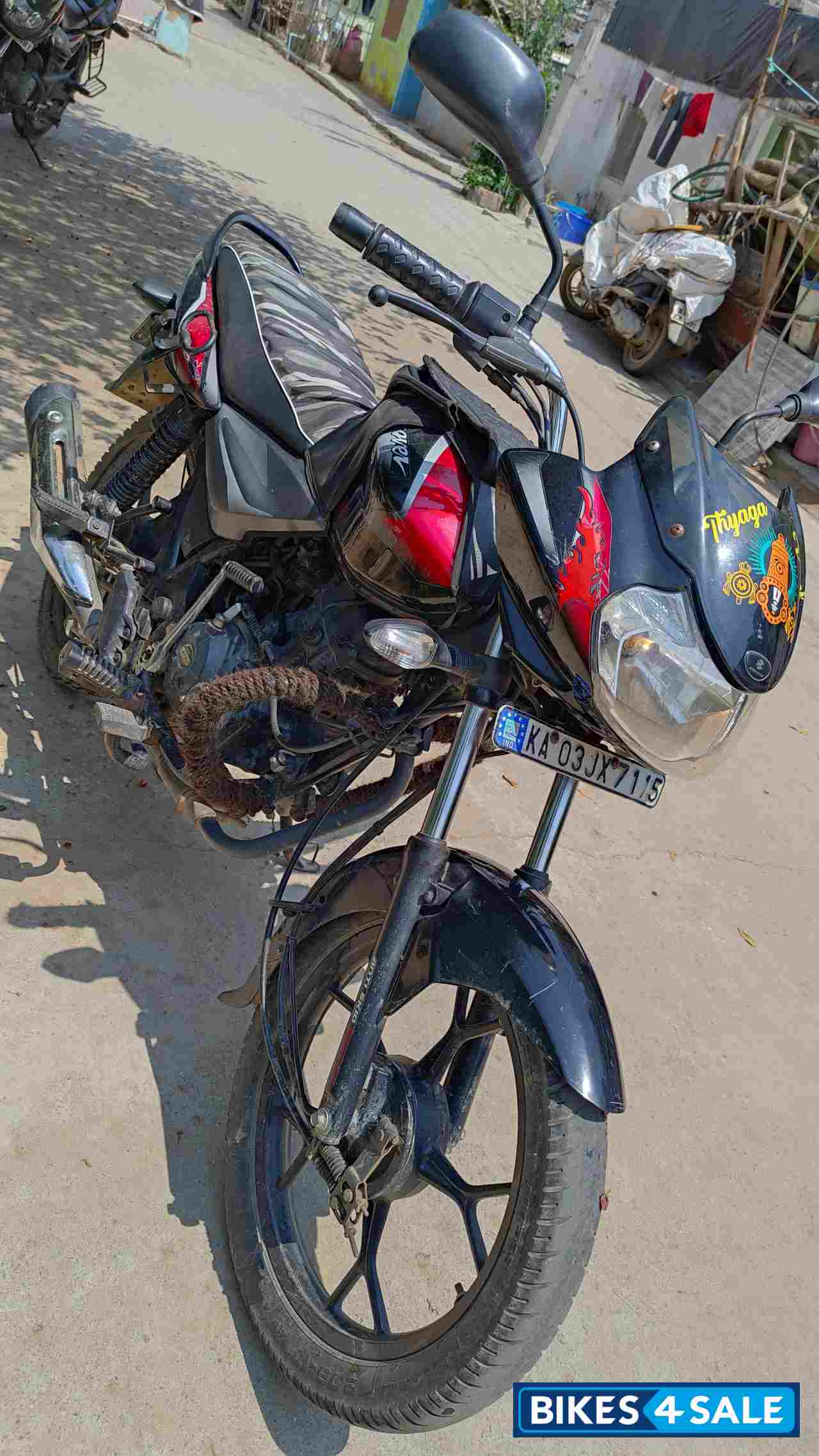Red & Back Bajaj Discover 110 Red & Back Bajaj Discover 110
