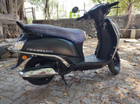 Black Suzuki Access 125 Special Edition BS6