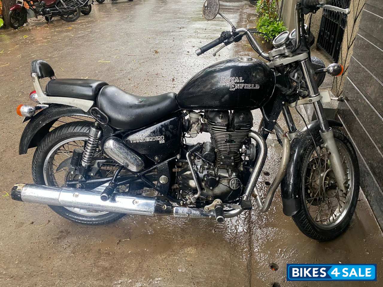 Royal Enfield Thunderbird 350 Royal Enfield Thunderbird 350