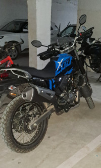 Blue Hero Xpulse 200 4V