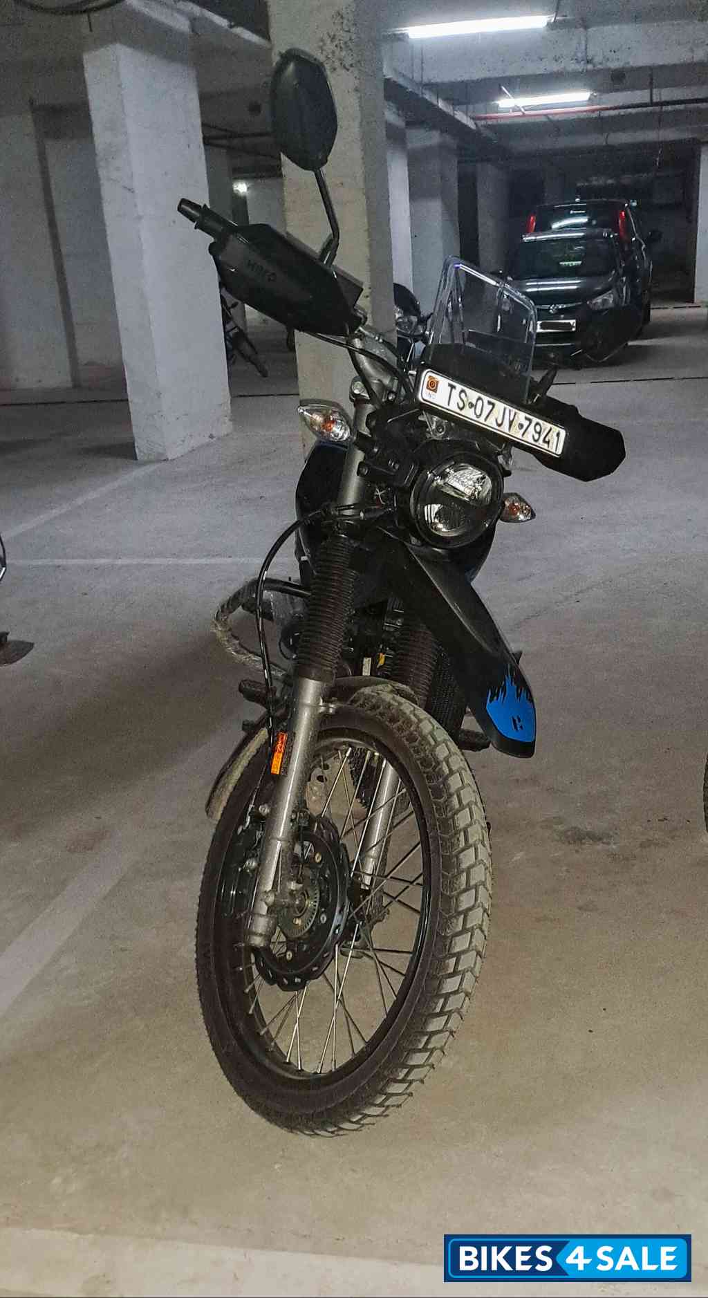 Blue Hero Xpulse 200 4V