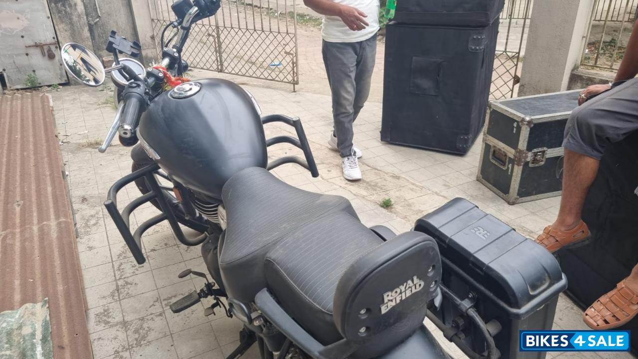 Royal Enfield Meteor 350 Stellar