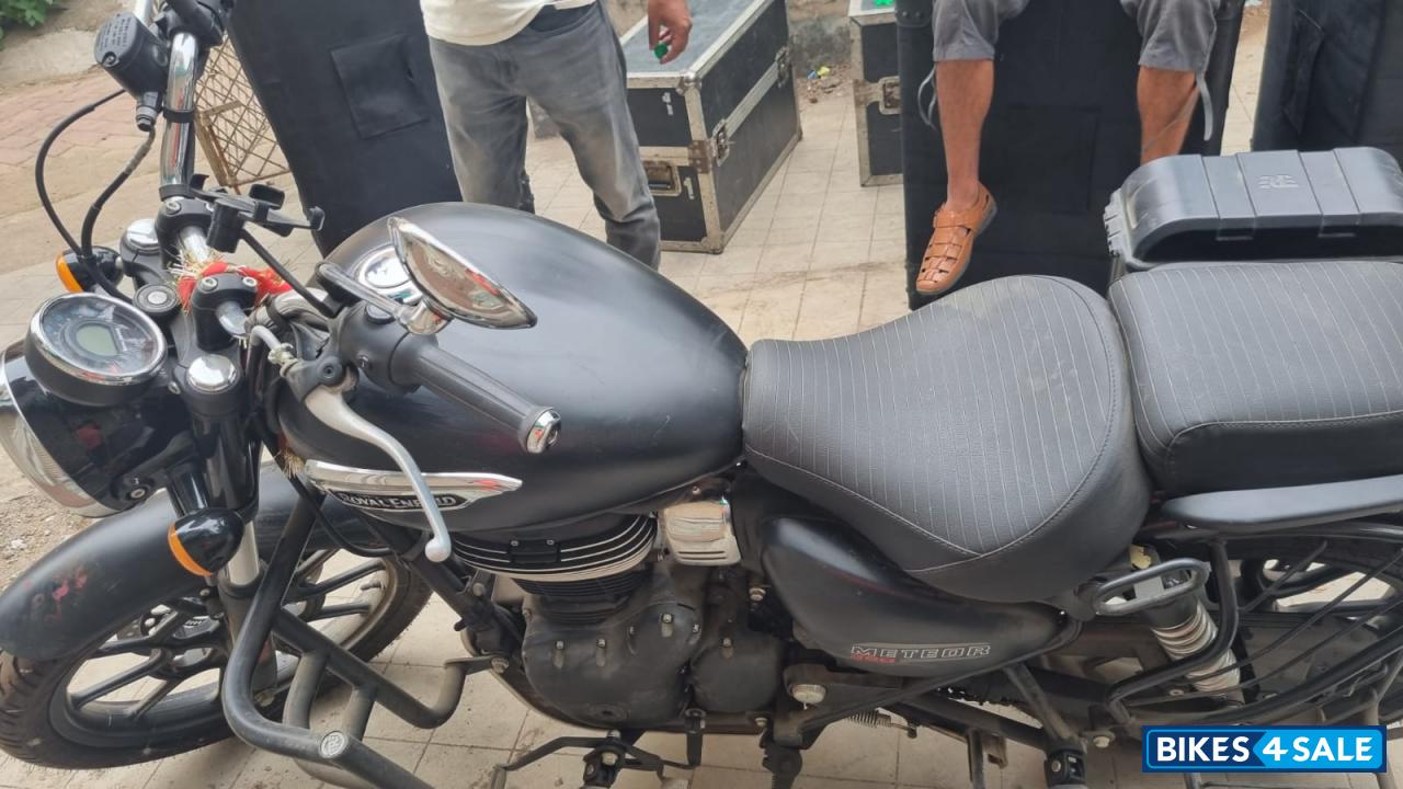 Royal Enfield Meteor 350 Stellar