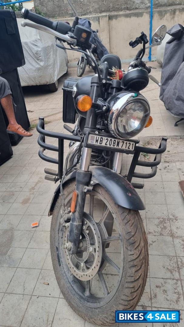 Royal Enfield Meteor 350 Stellar