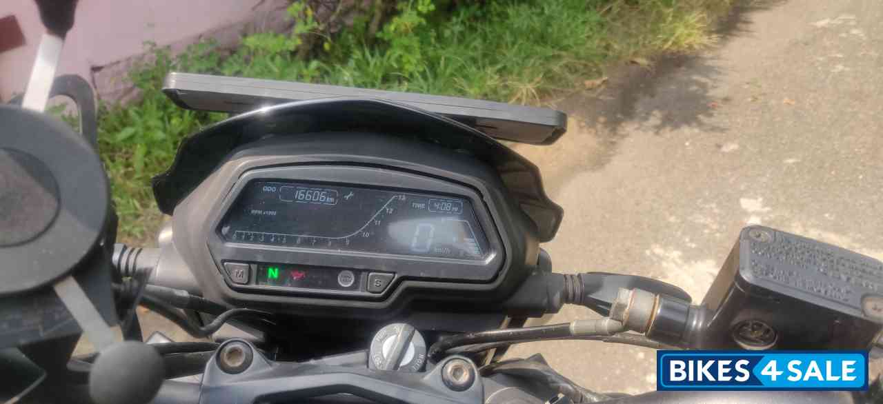 Black Bajaj Dominar 400 ABS BS6