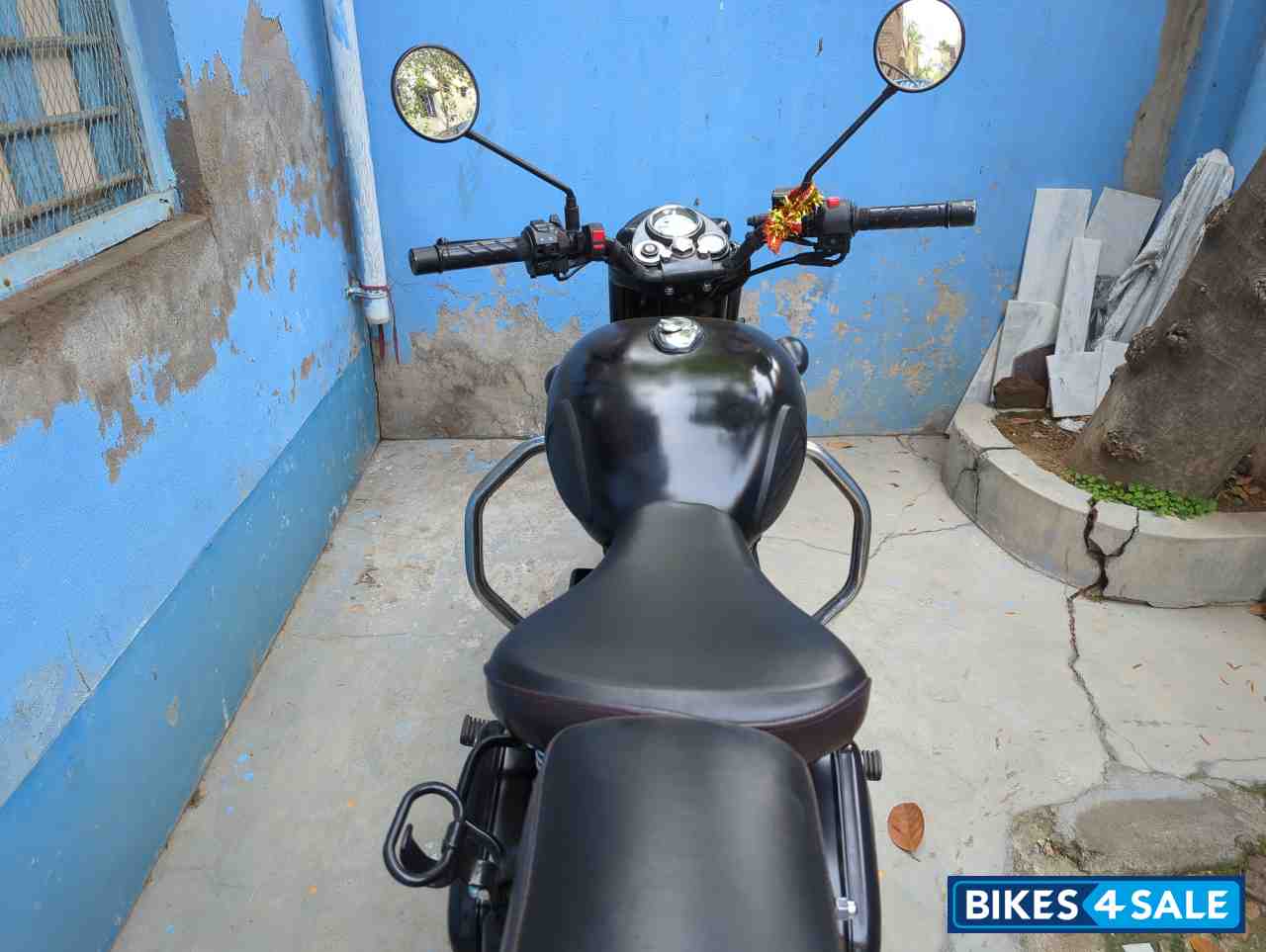 Royal Enfield Classic 500