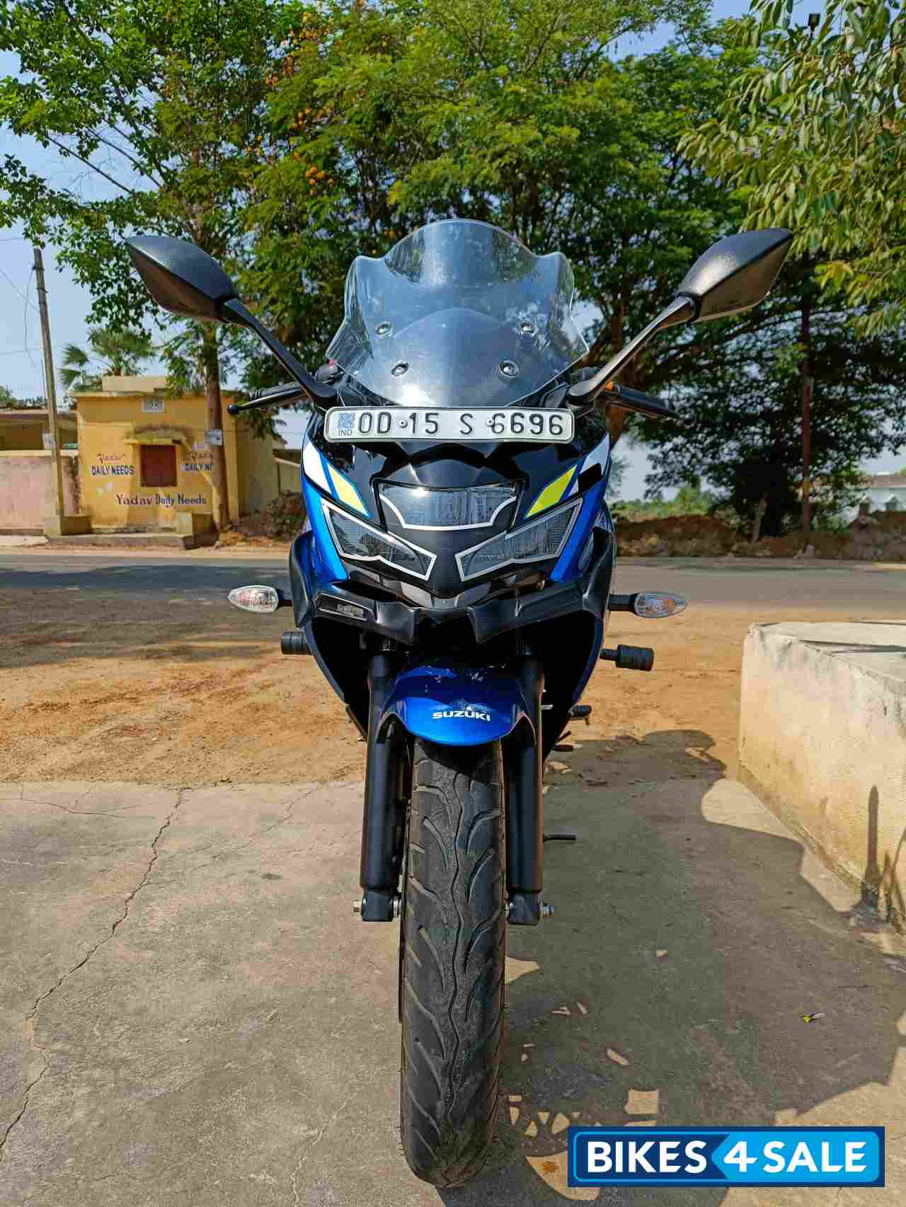 Triton Blue Motogp Special Edi Suzuki Gixxer SF Moto GP