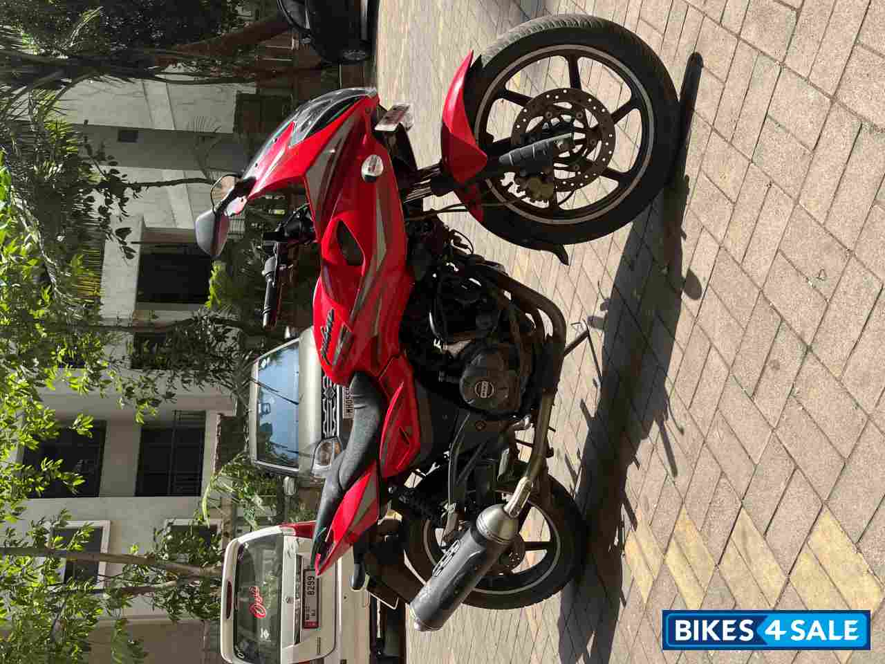 Red Hot Bajaj Pulsar 220F BS6 Red Hot Bajaj Pulsar 220F BS6