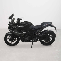 Bajaj Pulsar RS 200