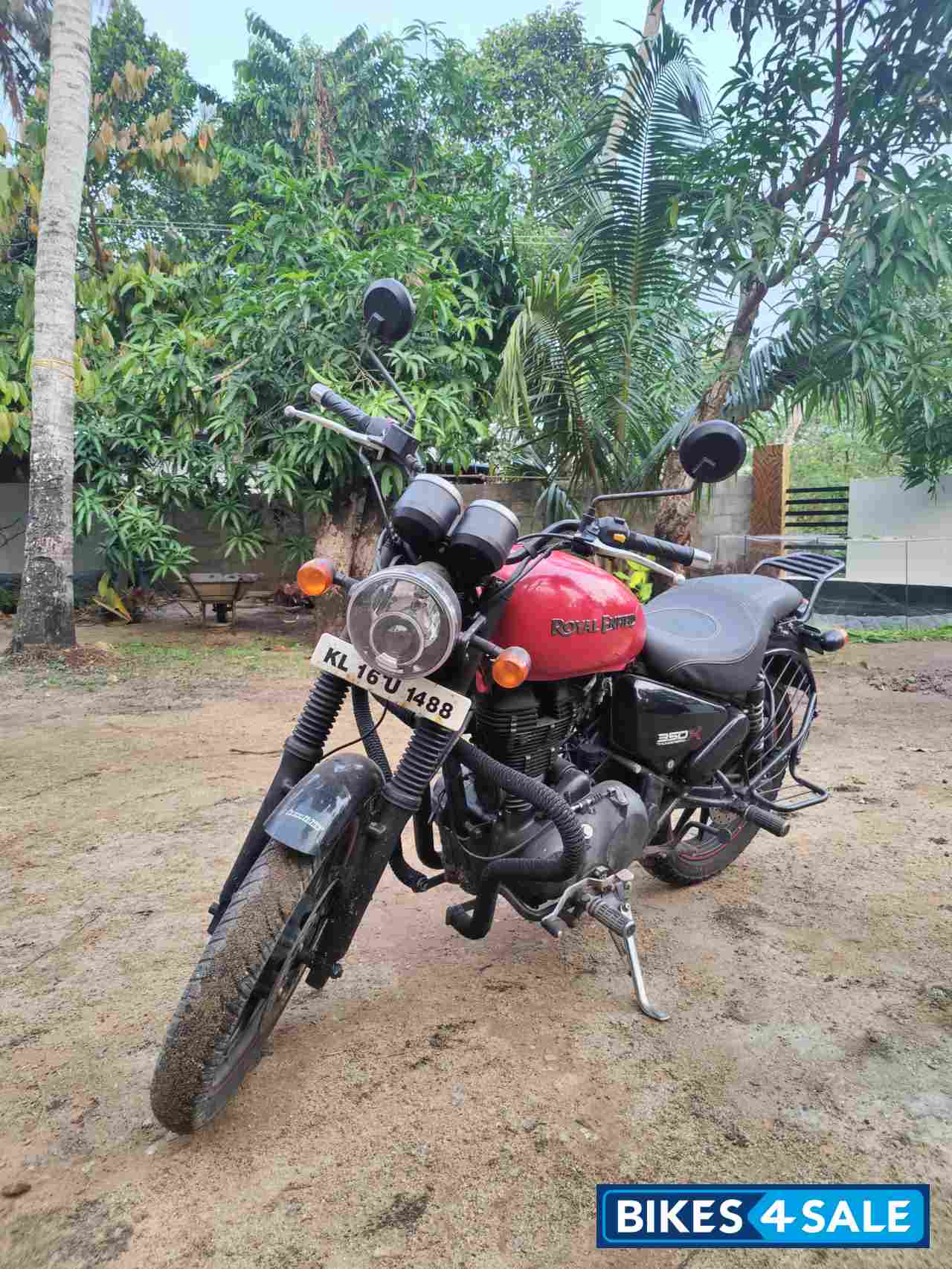 Red Royal Enfield Thunderbird X 350