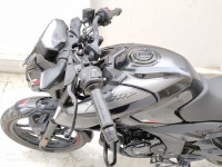 Brooklyn Black Bajaj Pulsar N160 Dual Channel ABS