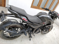 Brooklyn Black Bajaj Pulsar N160 Dual Channel ABS