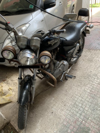 Black Royal Enfield Thunderbird TwinSpark 350