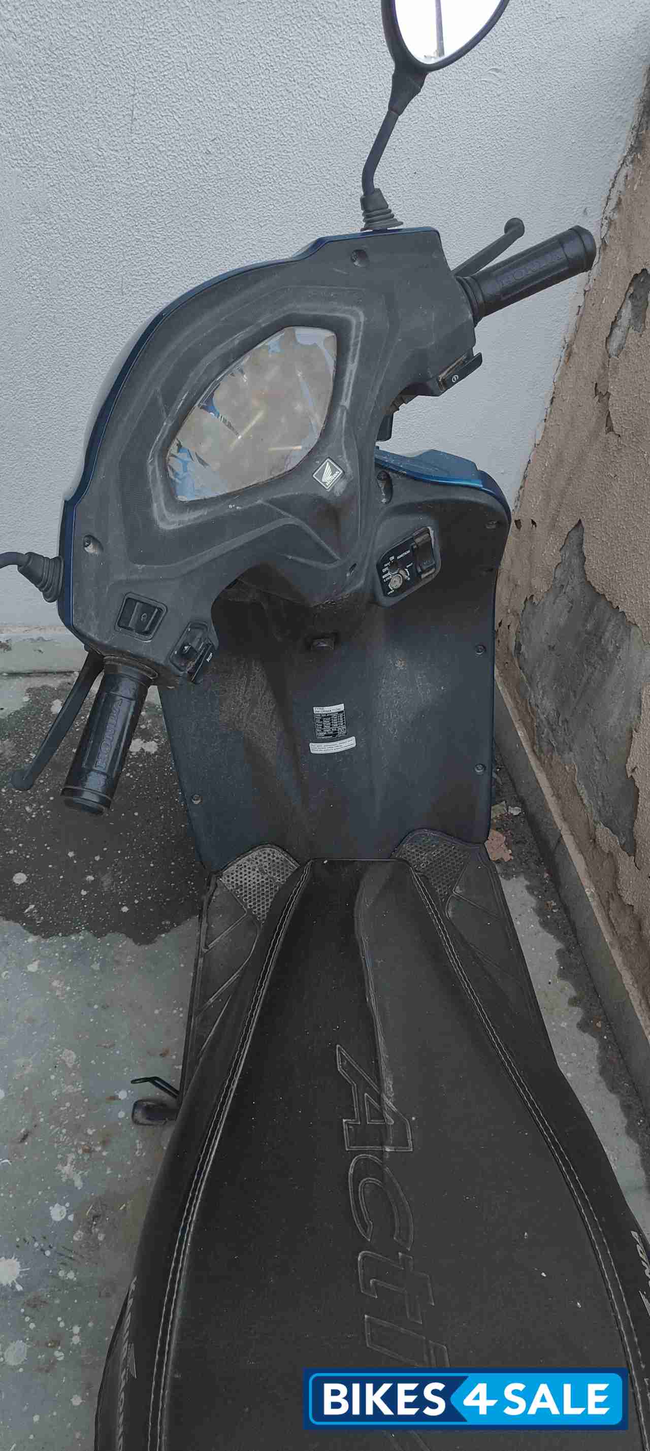 Blue Honda Activa 5G