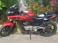 Bajaj Pulsar 220F