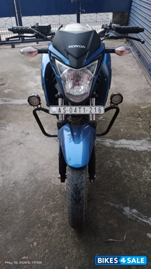 Honda CB Hornet 160R