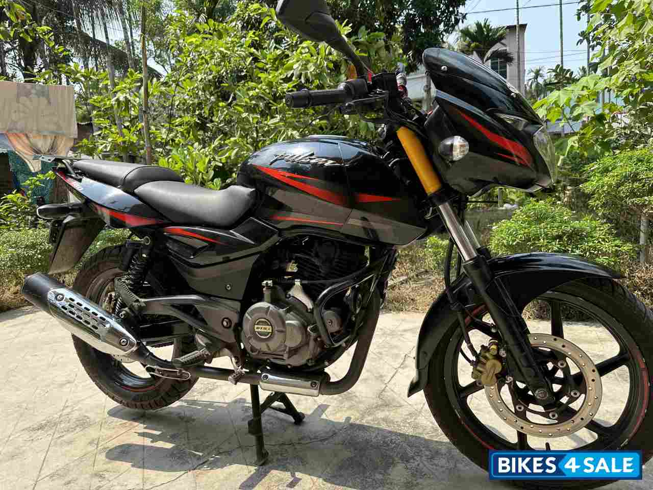 Bajaj Pulsar 180