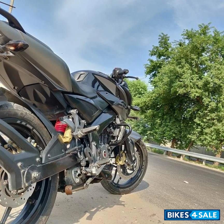 Bajaj Pulsar 200 NS Bajaj Pulsar 200 NS