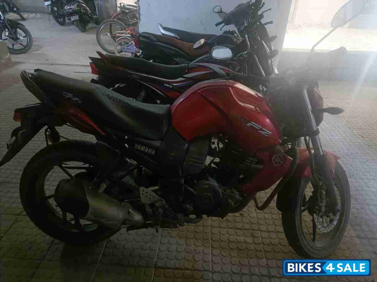 Red Yamaha FZ16