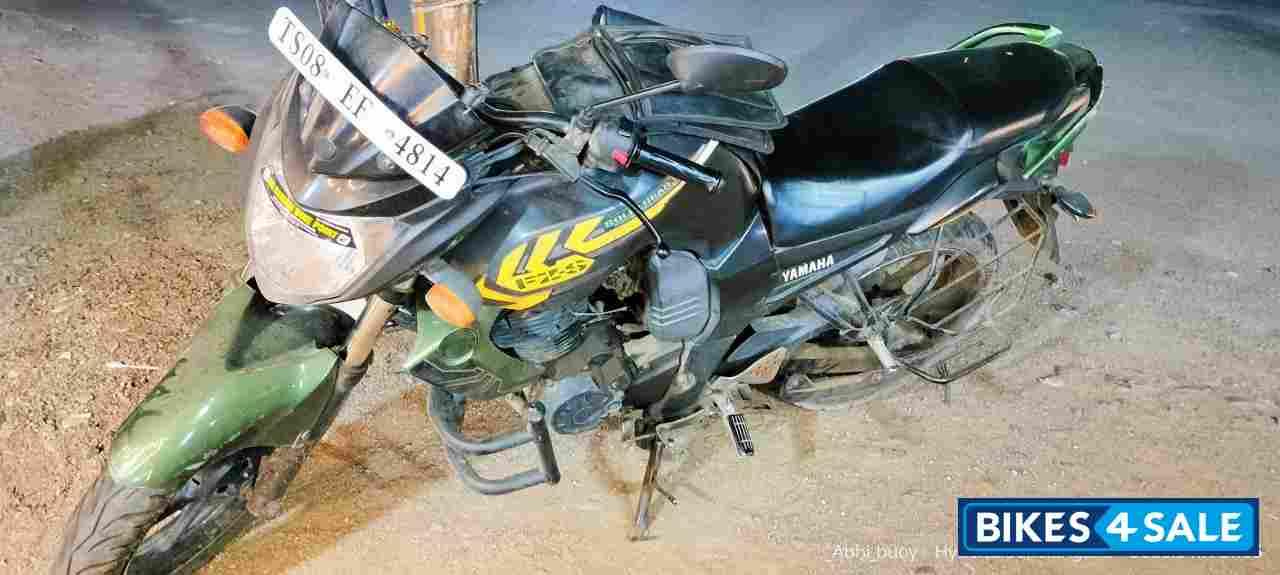 Yamaha FZ-S