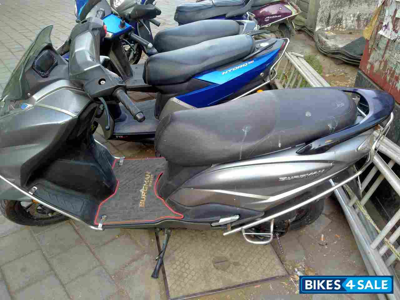 Suzuki Burgman Street BS6 Suzuki Burgman Street BS6