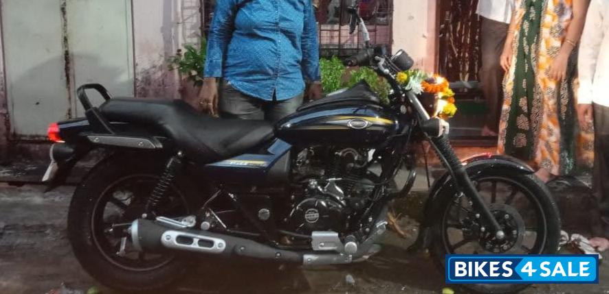 Blue Bajaj Avenger Street 150
