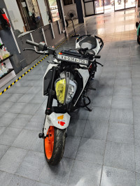 White KTM Duke 390