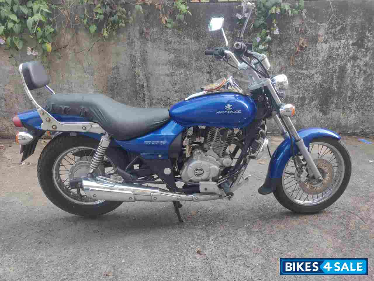 Bajaj Avenger 220 DTS-i