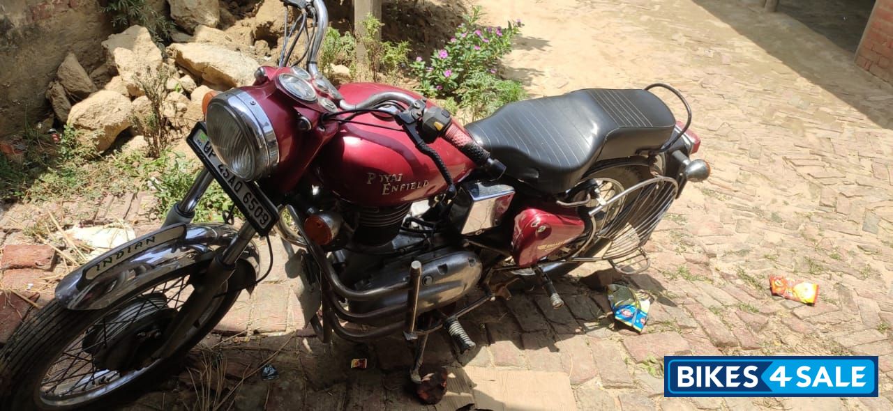 Red Royal Enfield Bullet Electra
