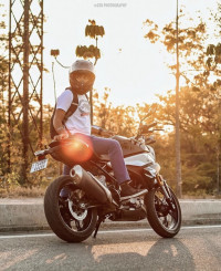 Cosmetic Black BMW G 310 R BS6