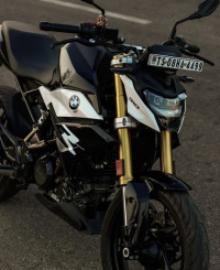 Cosmetic Black BMW G 310 R BS6