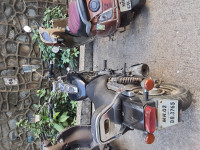 Bajaj Avenger 220 DTS-i