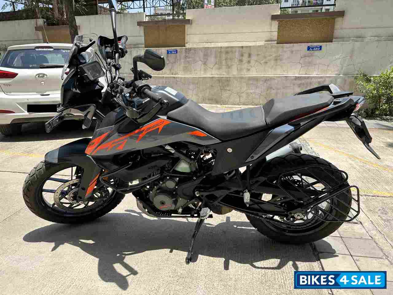 Black & Orange KTM 390 Adventure 2022 Black & Orange KTM 390 Adventure 2022