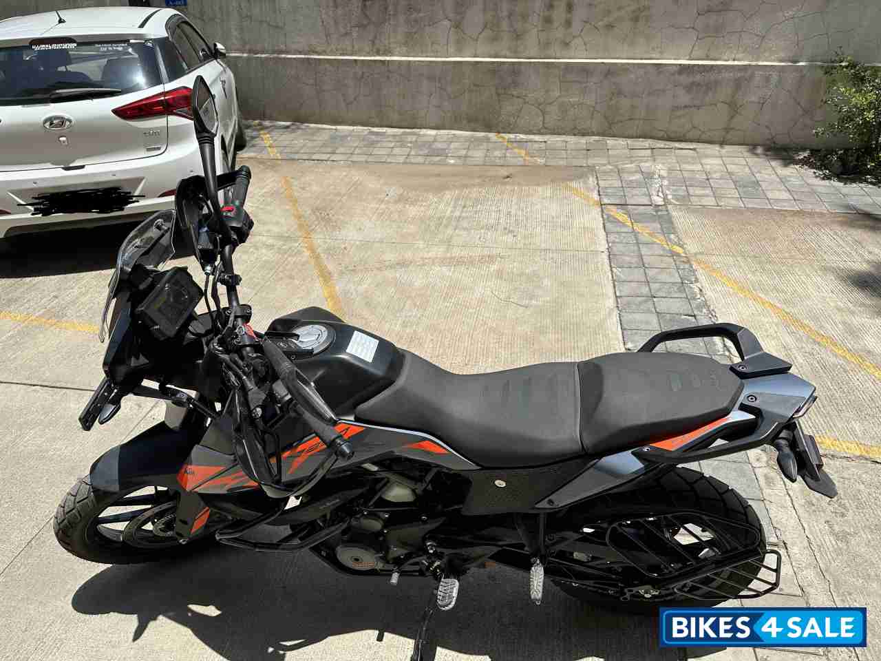 Black & Orange KTM 390 Adventure 2022 Black & Orange KTM 390 Adventure 2022