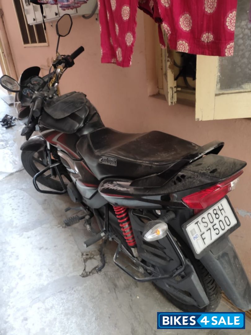 Black & Red Honda CB Shine SP